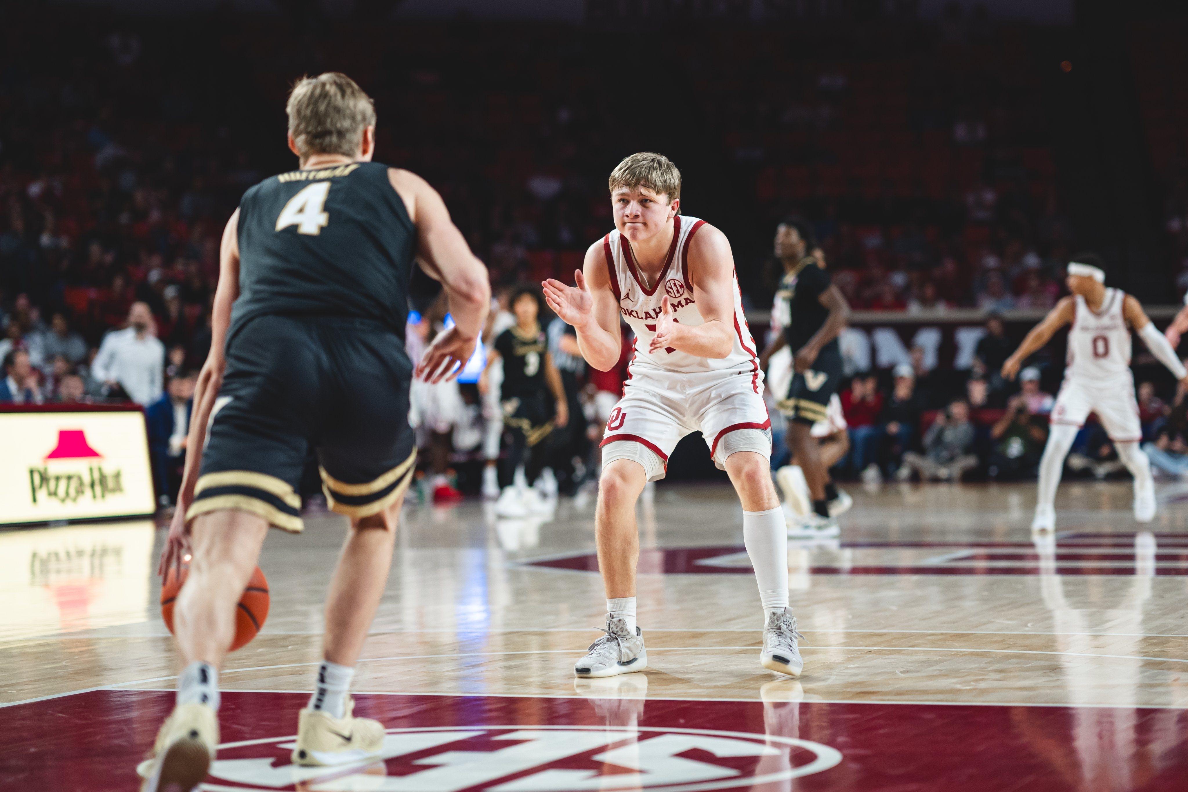 Oklahoma basketball defeats Vanderbilt