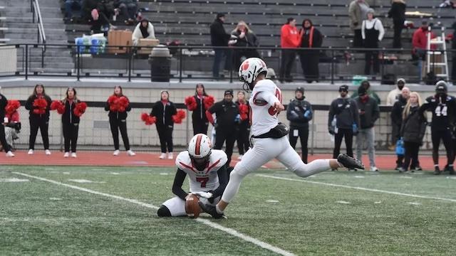 Frostburg State kicks the winning field goal to advance in the DII football championship. 