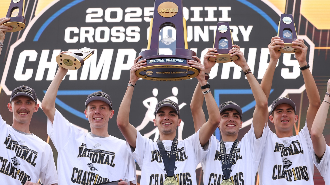 University of Wisconsin-La Crosse wins the 2025 DIII men's cross country championship