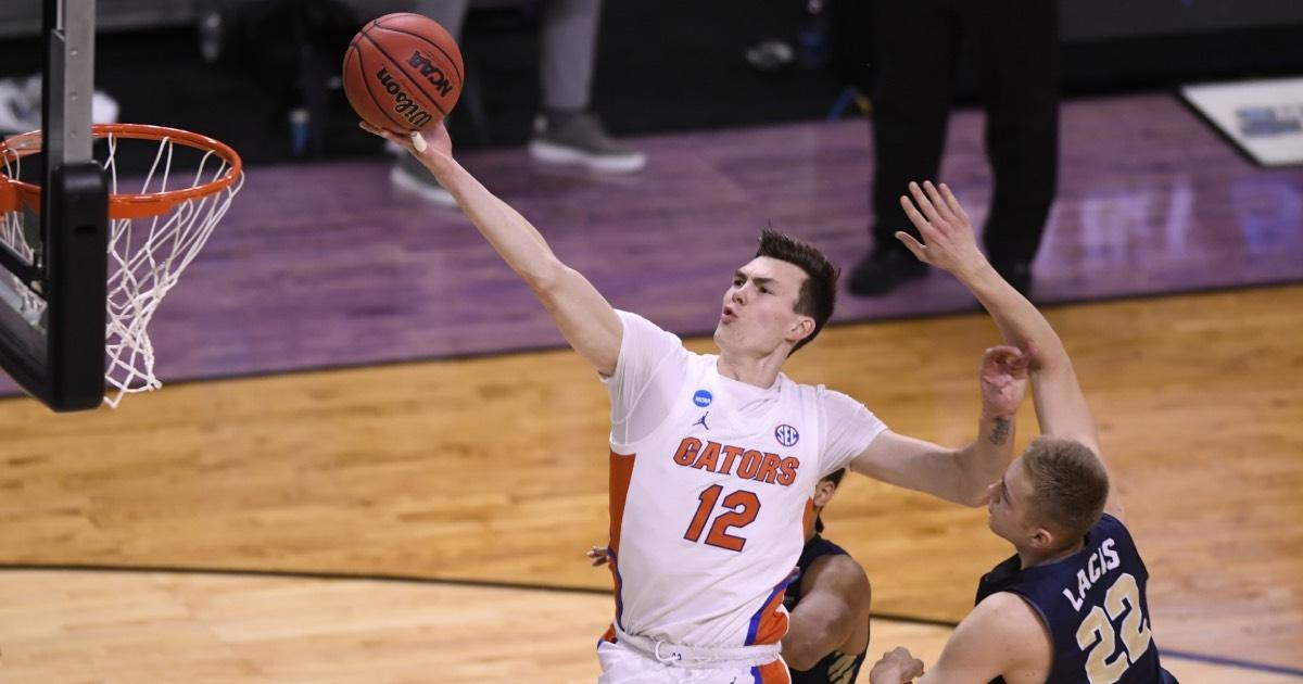 Florida's Colin Castleton averaged 12.4 points per game last season.